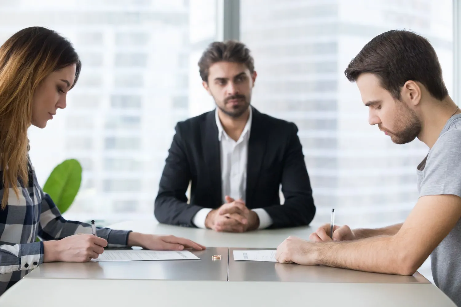 How EH Mediation Guides Couples Toward Fair and Balanced Outcomes Tonbridge