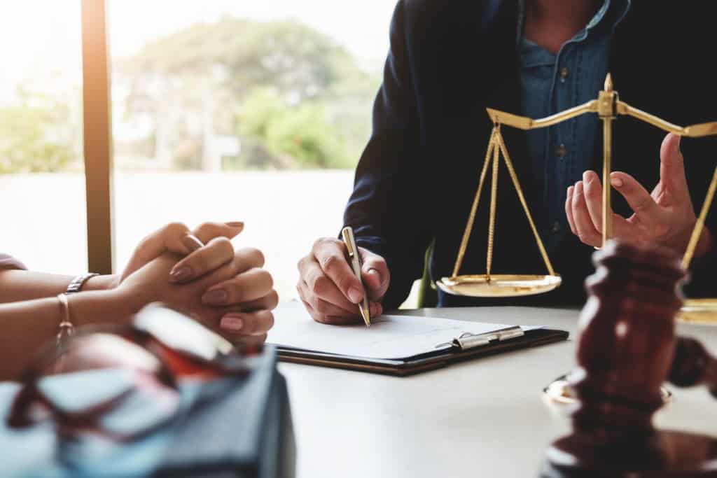 Court Applications vs. Mediation: A Less Stressful Path with EH Mediation Tonbridge